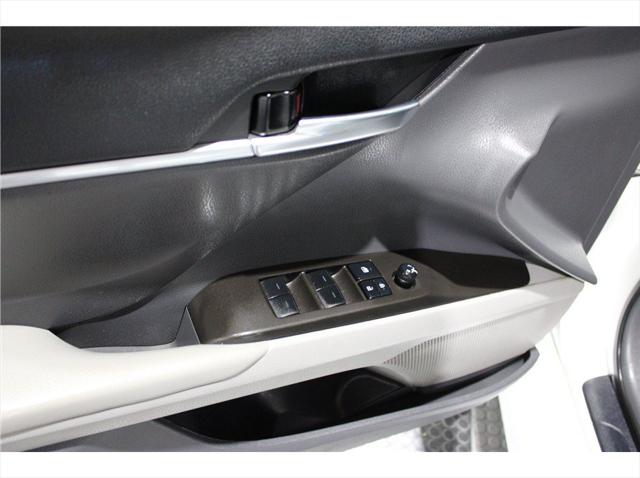 2021 Toyota Camry SE Hybrid