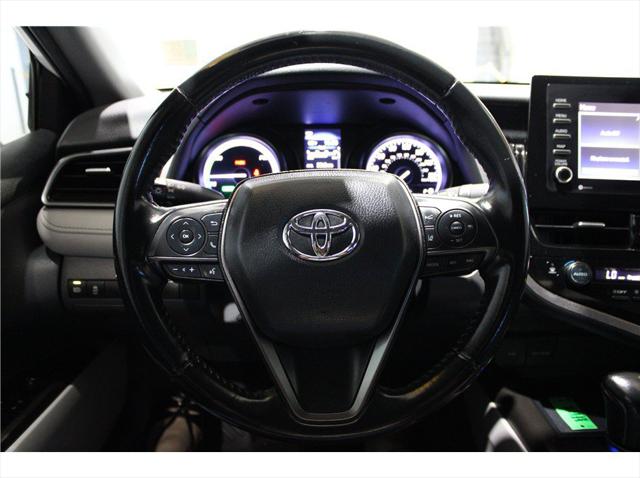 2021 Toyota Camry SE Hybrid
