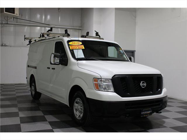 2020 Nissan 3500 SV Standard Roof V8
