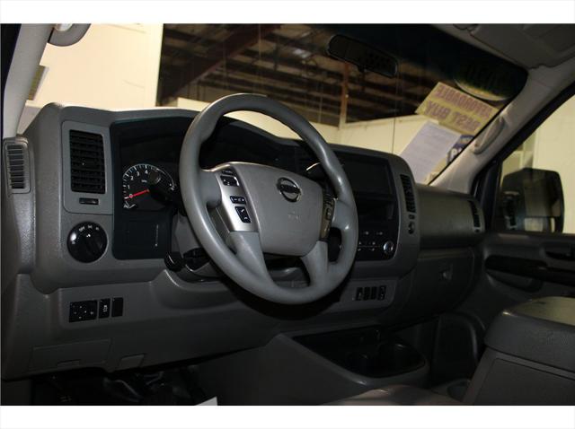 2020 Nissan 3500 SV Standard Roof V8