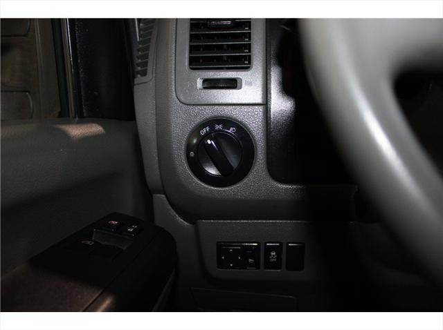 2020 Nissan 3500 SV Standard Roof V8