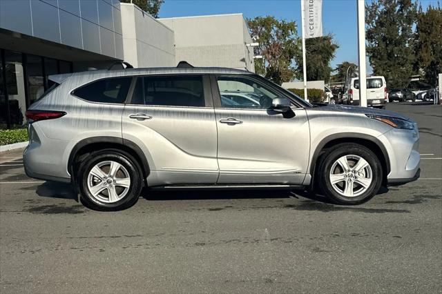 2023 Toyota Highlander Hybrid LE