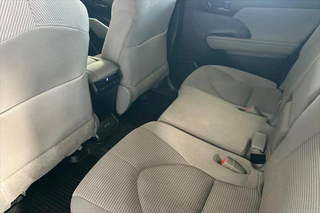 2023 Toyota Highlander Hybrid LE