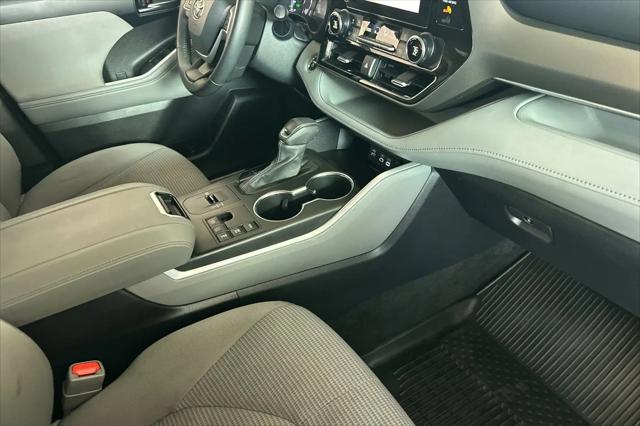 2023 Toyota Highlander Hybrid LE