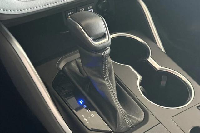 2023 Toyota Highlander Hybrid LE