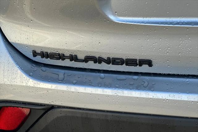 2023 Toyota Highlander Hybrid LE