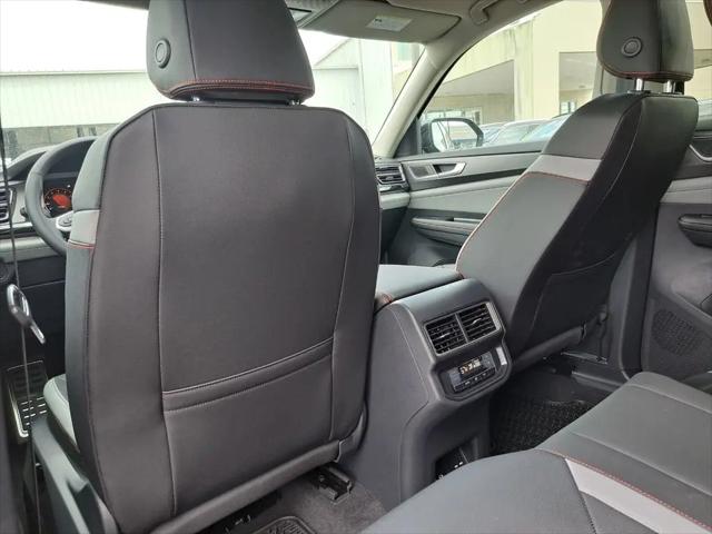 2026 Volkswagen Atlas Peak Edition