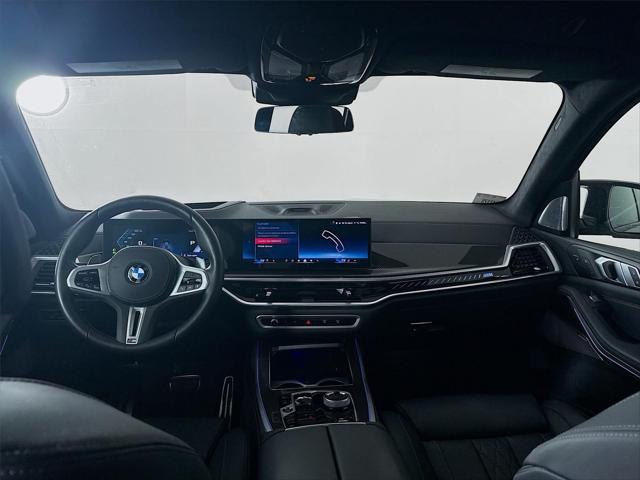 2024 BMW X7 M60i
