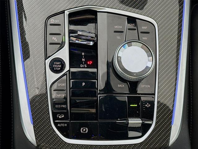2024 BMW X7 M60i