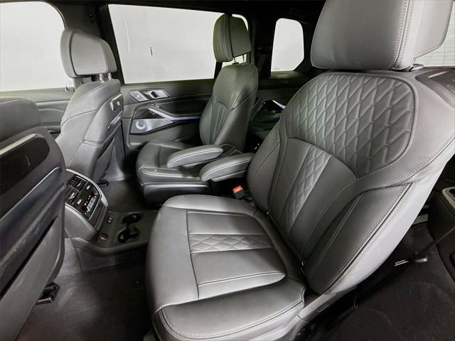 2024 BMW X7 M60i