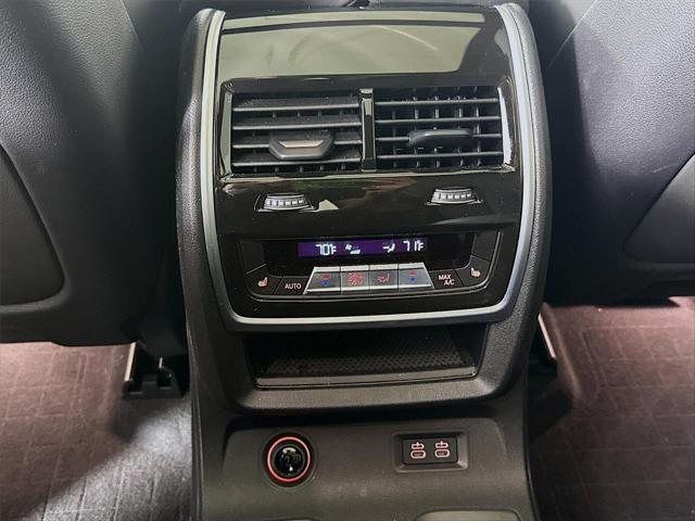 2024 BMW X7 M60i