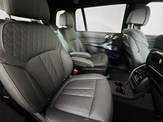 2024 BMW X7 M60i