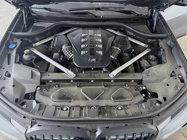 2024 BMW X7 M60i