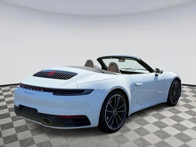 2020 Porsche 911 Carrera Cabriolet