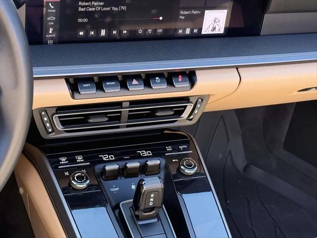2020 Porsche 911 Carrera Cabriolet