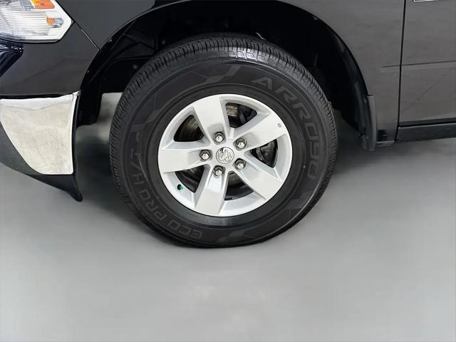 2023 Ram 1500 Classic SLT Crew Cab 4x4 5'7" Box
