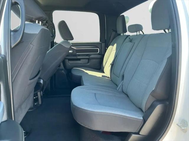 2024 Ram 3500 Big Horn Crew Cab 4x4 8' Box