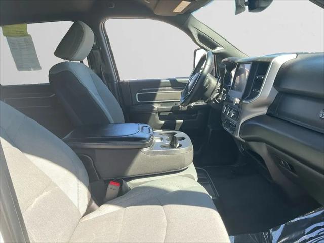 2024 Ram 3500 Big Horn Crew Cab 4x4 8' Box