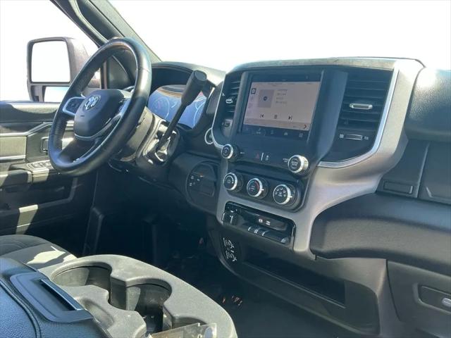 2024 Ram 3500 Big Horn Crew Cab 4x4 8' Box