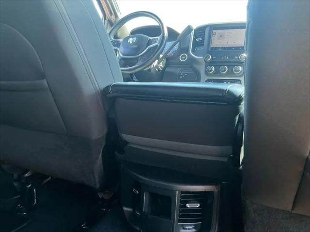 2024 Ram 3500 Big Horn Crew Cab 4x4 8' Box