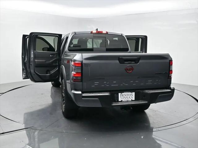 2023 Nissan Frontier Crew Cab PRO-4X 4x4