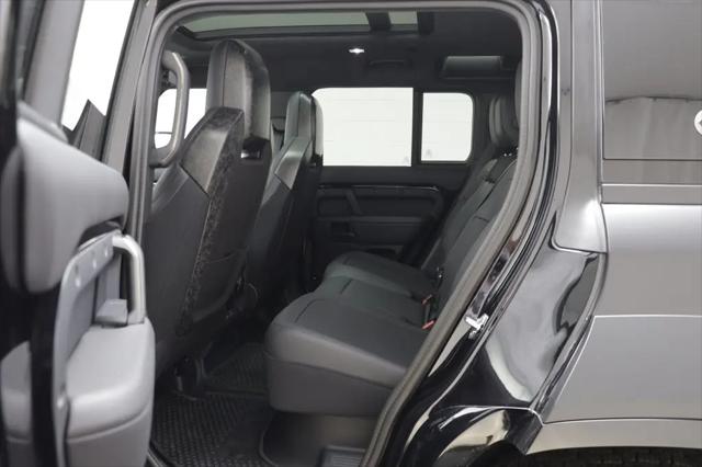2026 Land Rover Defender P635 OCTA