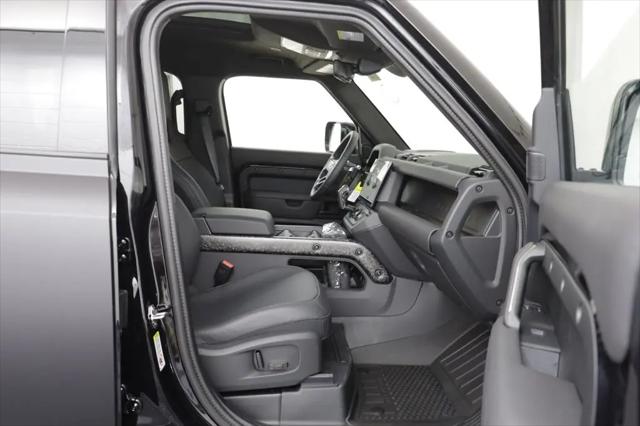 2026 Land Rover Defender P635 OCTA