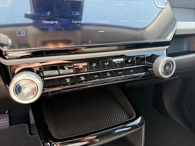 2027 Chevrolet Bolt LT FWD