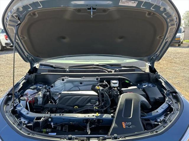 2026 Buick NV Sport Touring FWD