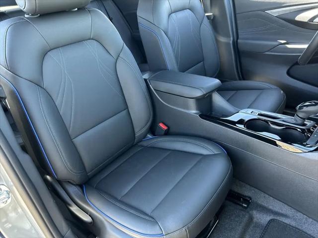 2026 Buick NV Sport Touring FWD