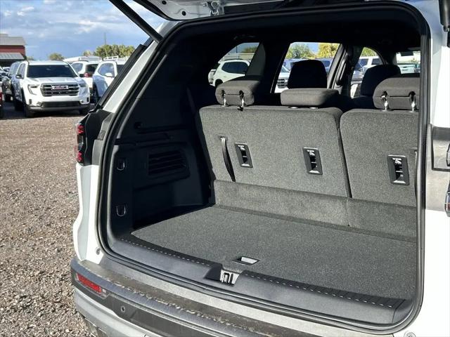 2026 GMC Acadia Elevation AWD
