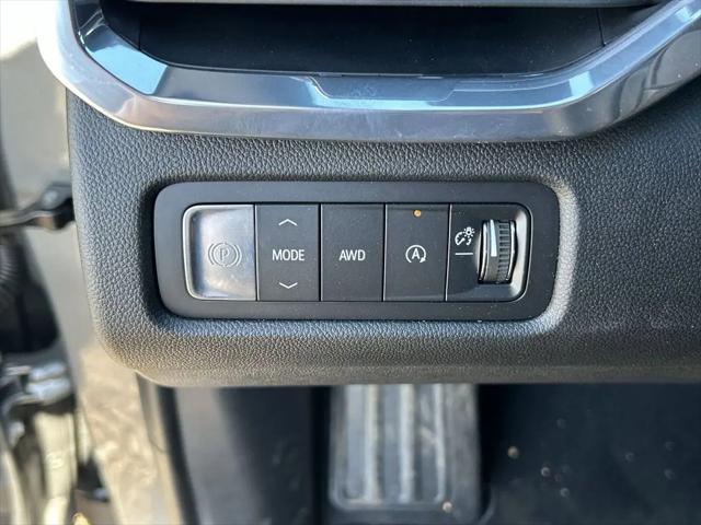 2026 GMC Acadia Elevation AWD