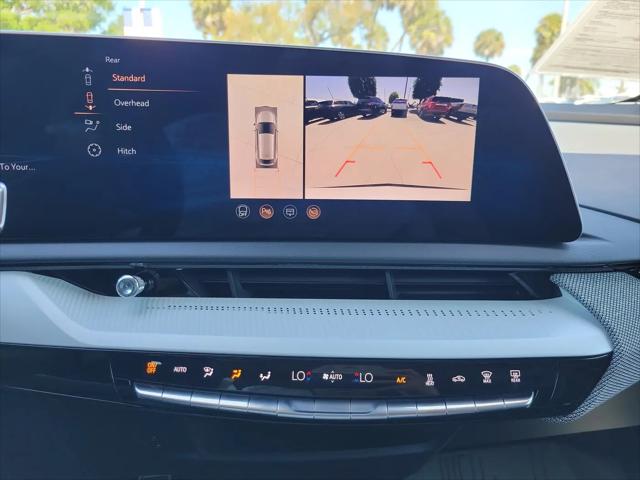 2025 Cadillac iQ Luxury 2 AWD