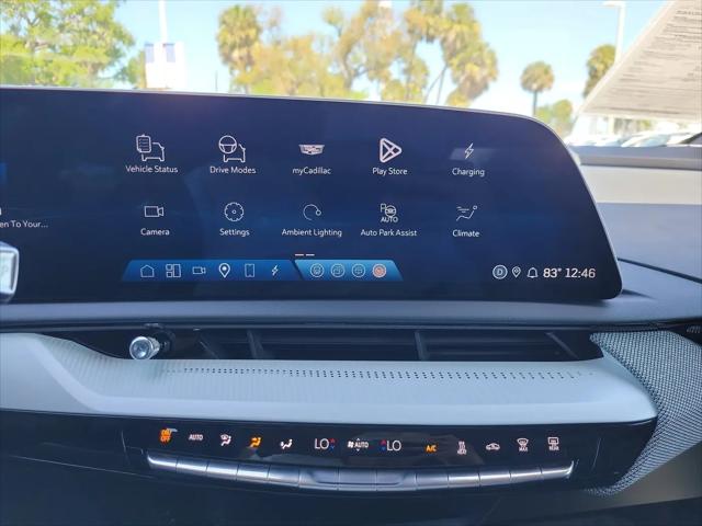 2025 Cadillac iQ Luxury 2 AWD