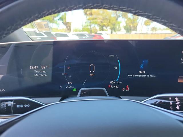 2025 Cadillac iQ Luxury 2 AWD
