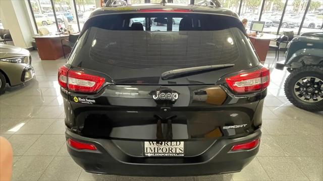 2015 Jeep Cherokee Sport
