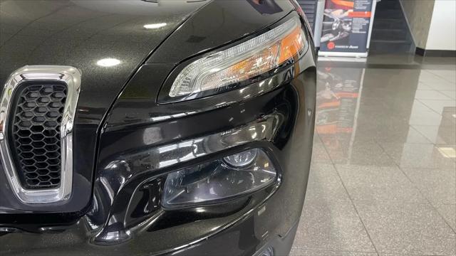 2015 Jeep Cherokee Sport