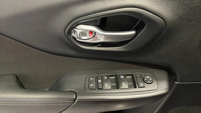2015 Jeep Cherokee Sport
