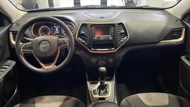 2015 Jeep Cherokee Sport