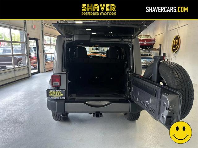 2016 Jeep Wrangler Unlimited Sahara