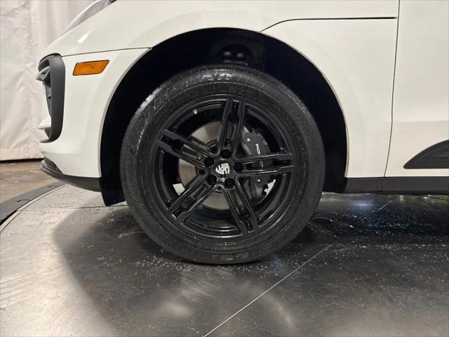 2024 Porsche Macan Macan