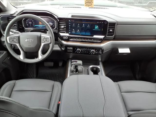2026 Chevrolet Silverado 1500 4WD Crew Cab Short Bed LT Trail Boss