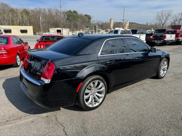 2019 Chrysler 300 Touring