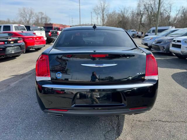 2019 Chrysler 300 Touring