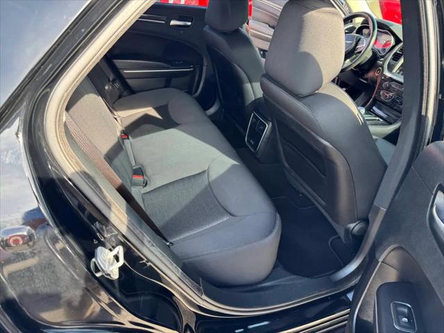 2019 Chrysler 300 Touring