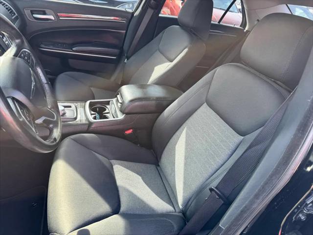 2019 Chrysler 300 Touring