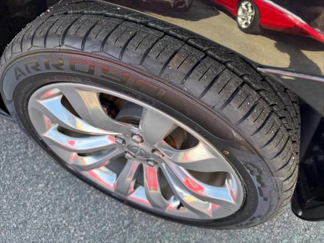 2019 Chrysler 300 Touring