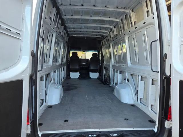 2021 Mercedes-Benz Sprinter 2500 High Roof I4