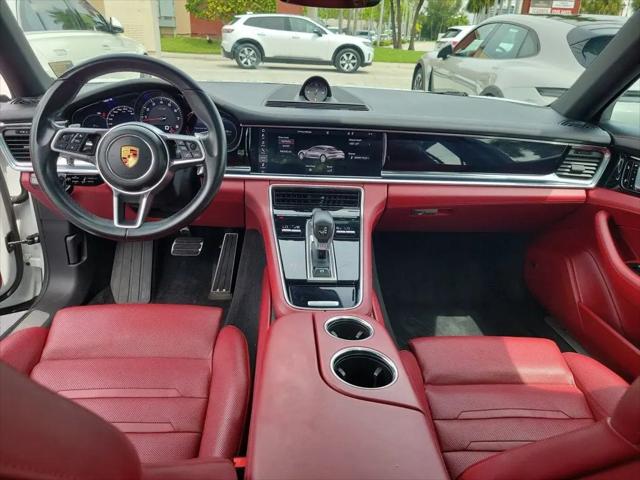 2018 Porsche Panamera 4S