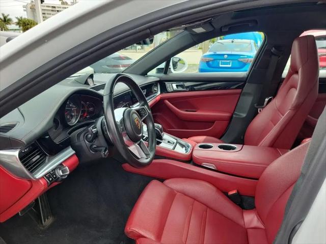 2018 Porsche Panamera 4S